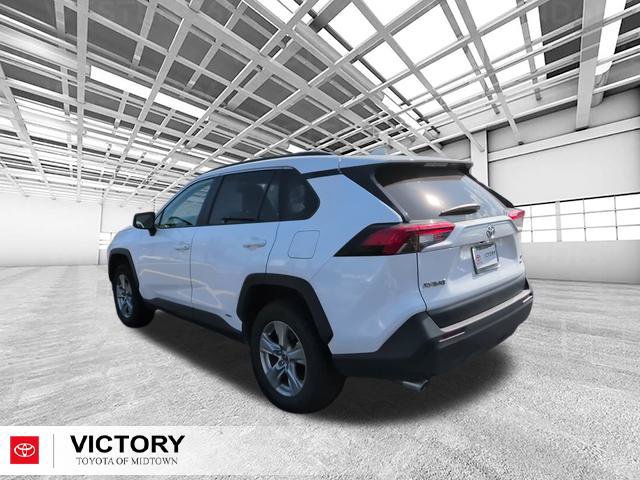 Used 2025 Toyota RAV4 LE AWD/4WD image 6