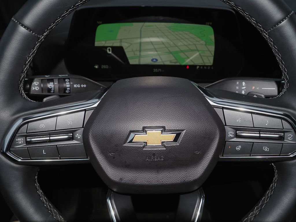 Certified 2025 Chevrolet Equinox LT image 28