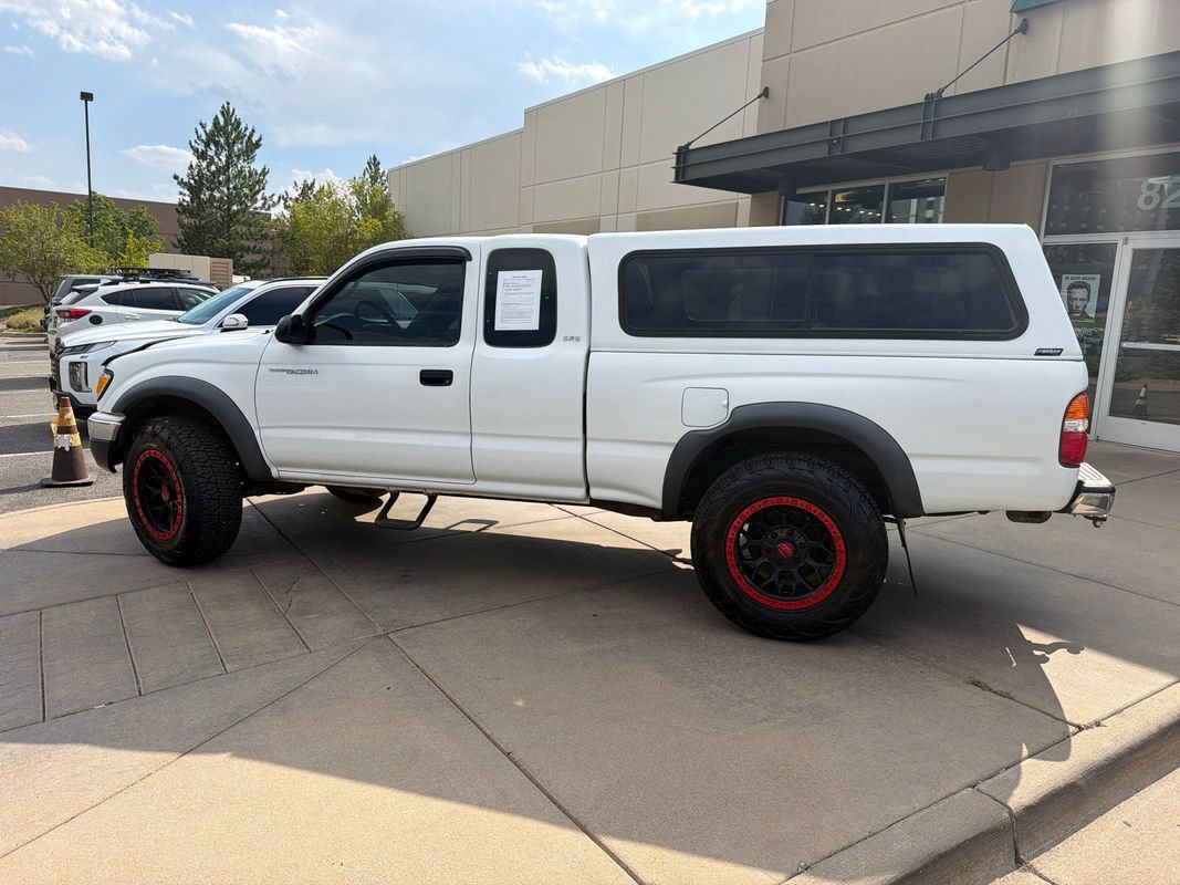 Used 2004 Toyota Tacoma 4x4 Xtracab image 9