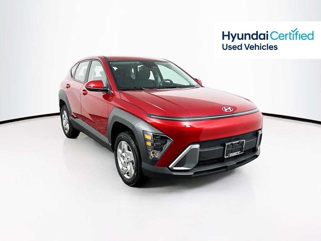 Certified 2025 Hyundai Kona SE image 1