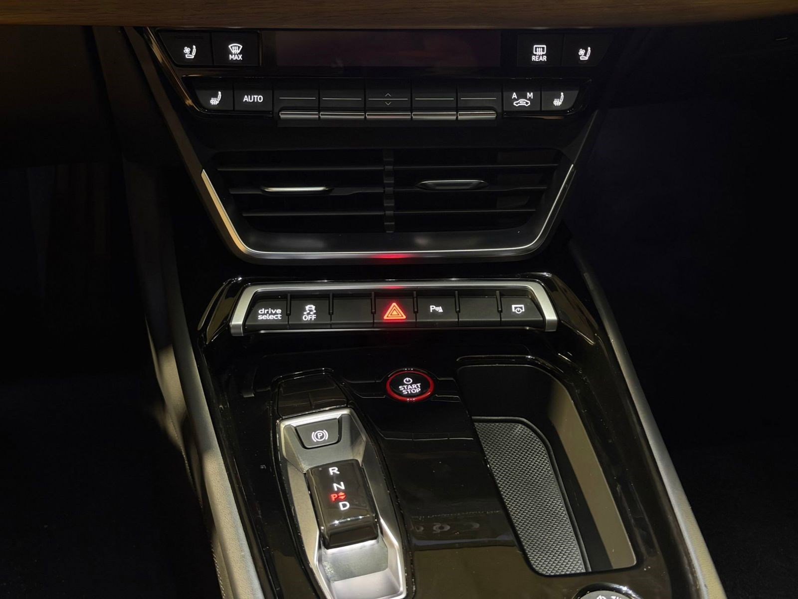 Certified 2023 Audi e-tron GT Premium Plus image 16