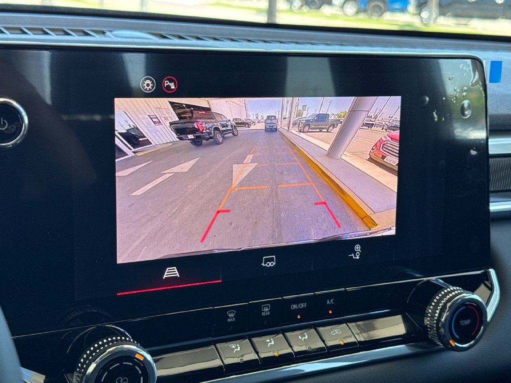 New 2026 GMC Canyon Elevation w/ LPO, Black Badging Package RWD image 17