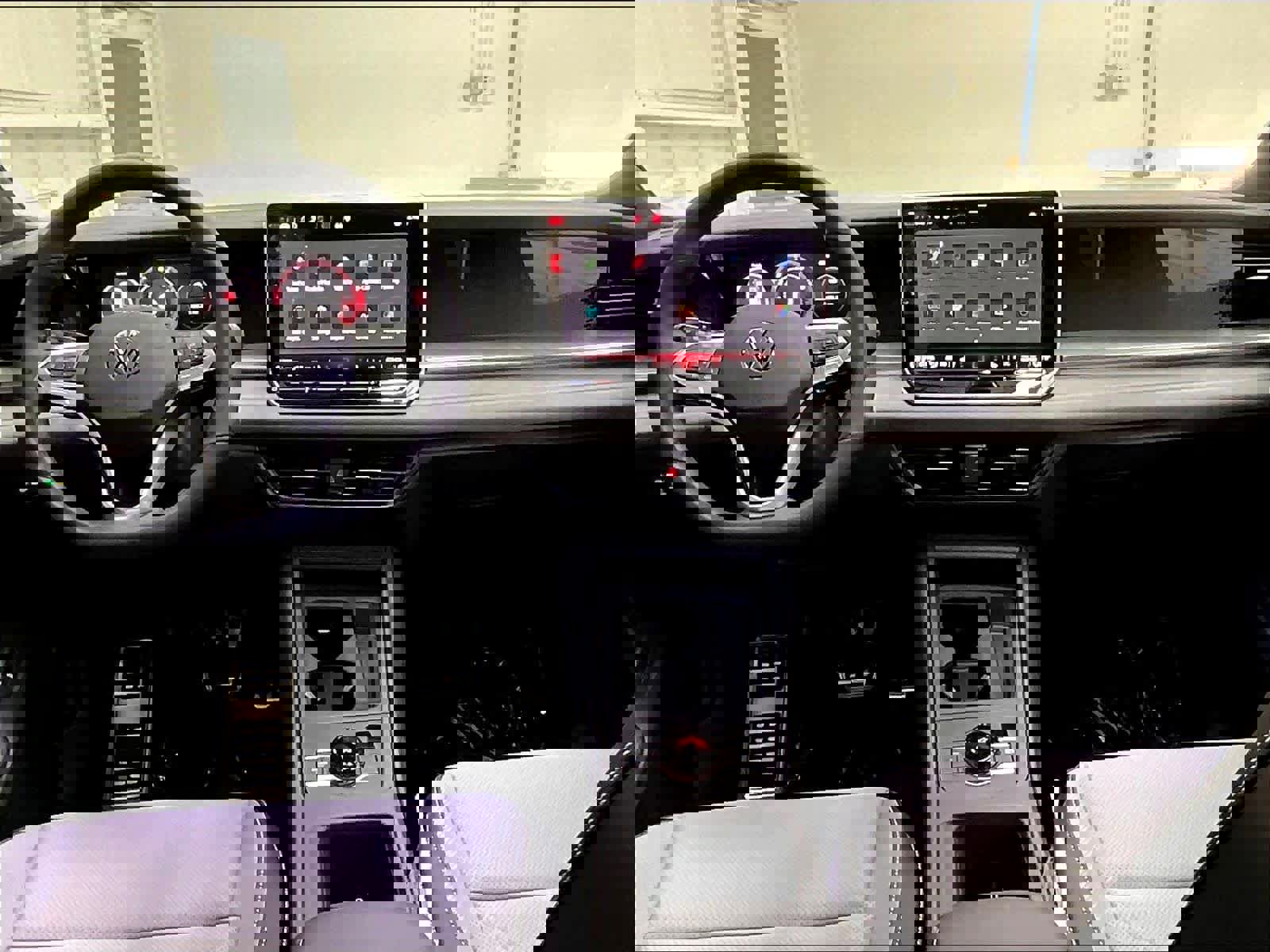 New 2026 Volkswagen Tiguan SE R-Line image 7