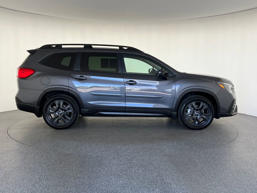 Certified 2025 Subaru Ascent Onyx Edition w/ Onyx Package AWD/4WD image 2