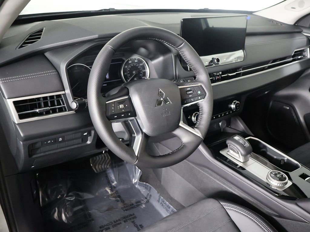 New 2026 Mitsubishi Outlander SE image 29