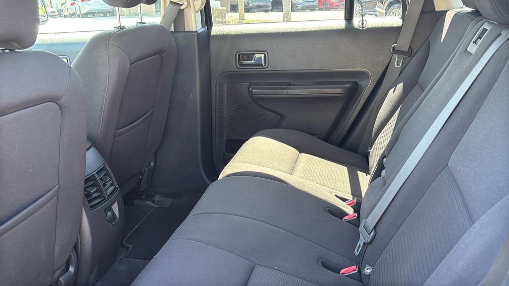 Used 2010 Ford Edge SEL image 28