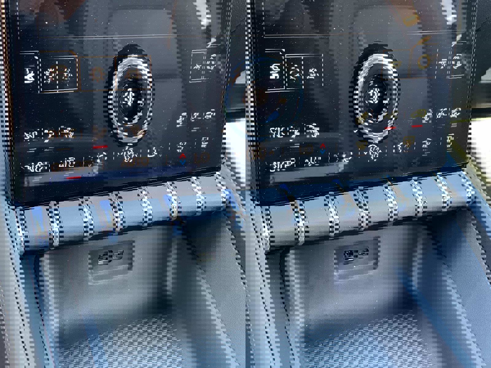 New 2026 GMC Terrain AT4 w/ Technology Package II image 15