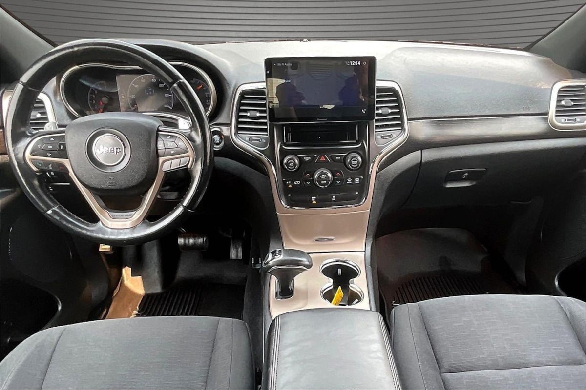 Used 2014 Jeep Grand Cherokee Laredo AWD/4WD image 7
