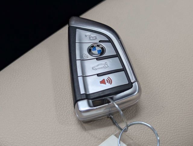 Used 2020 BMW X5 sDrive40i w/ Convenience Package RWD image 25