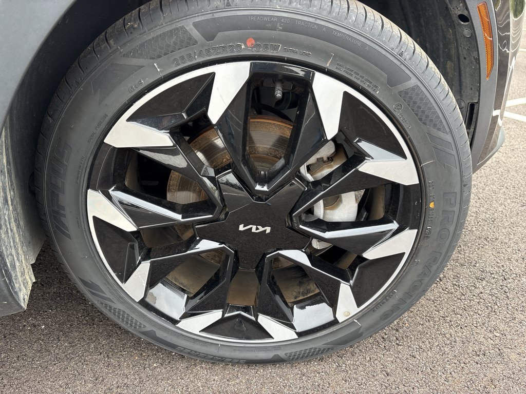Used 2024 Kia Sorento SX FWD image 15
