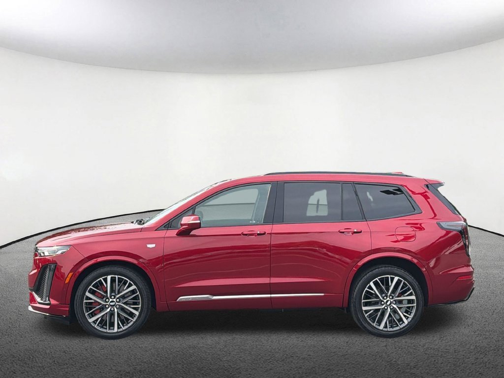 Certified 2023 Cadillac XT6 Sport w/ Technology Package AWD/4WD image 17