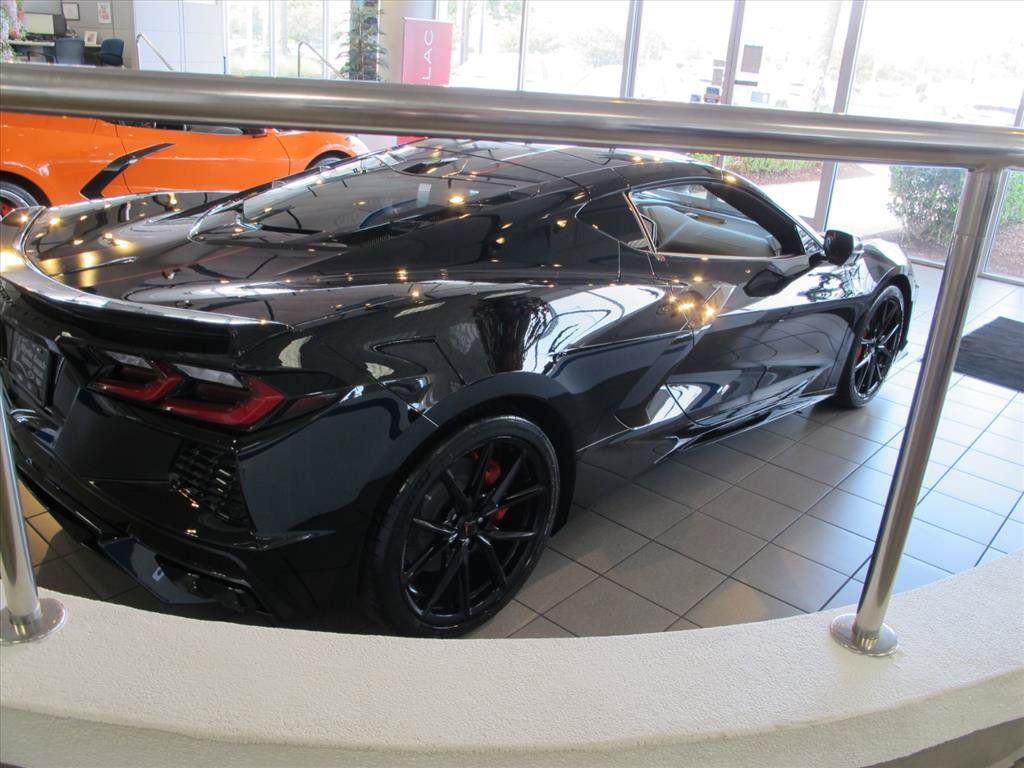 New 2027 Chevrolet Corvette Stingray Coupe RWD image 2