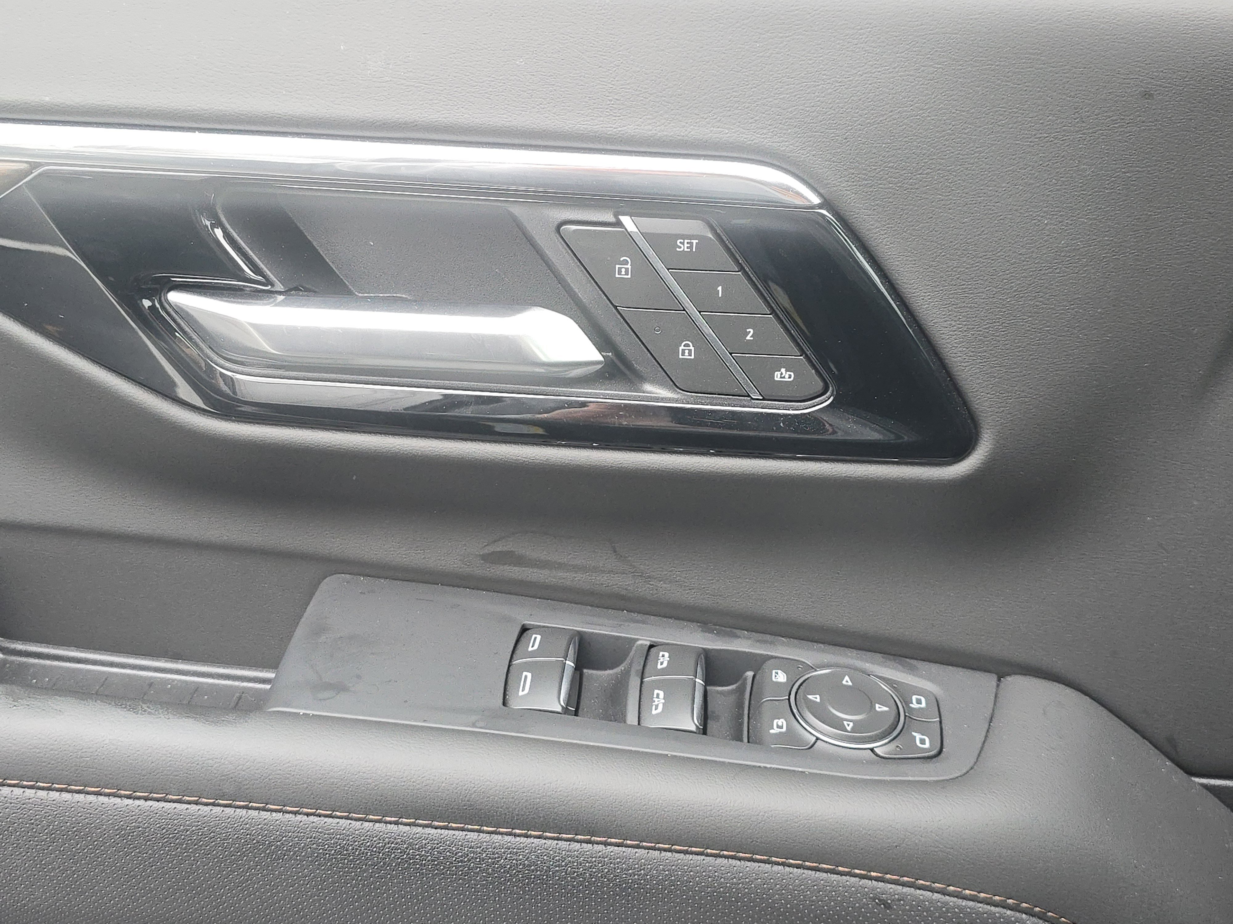 New 2026 Chevrolet Suburban High Country image 27