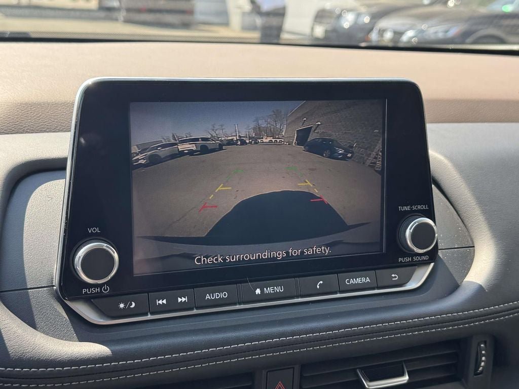 Used 2022 Nissan Rogue S image 26