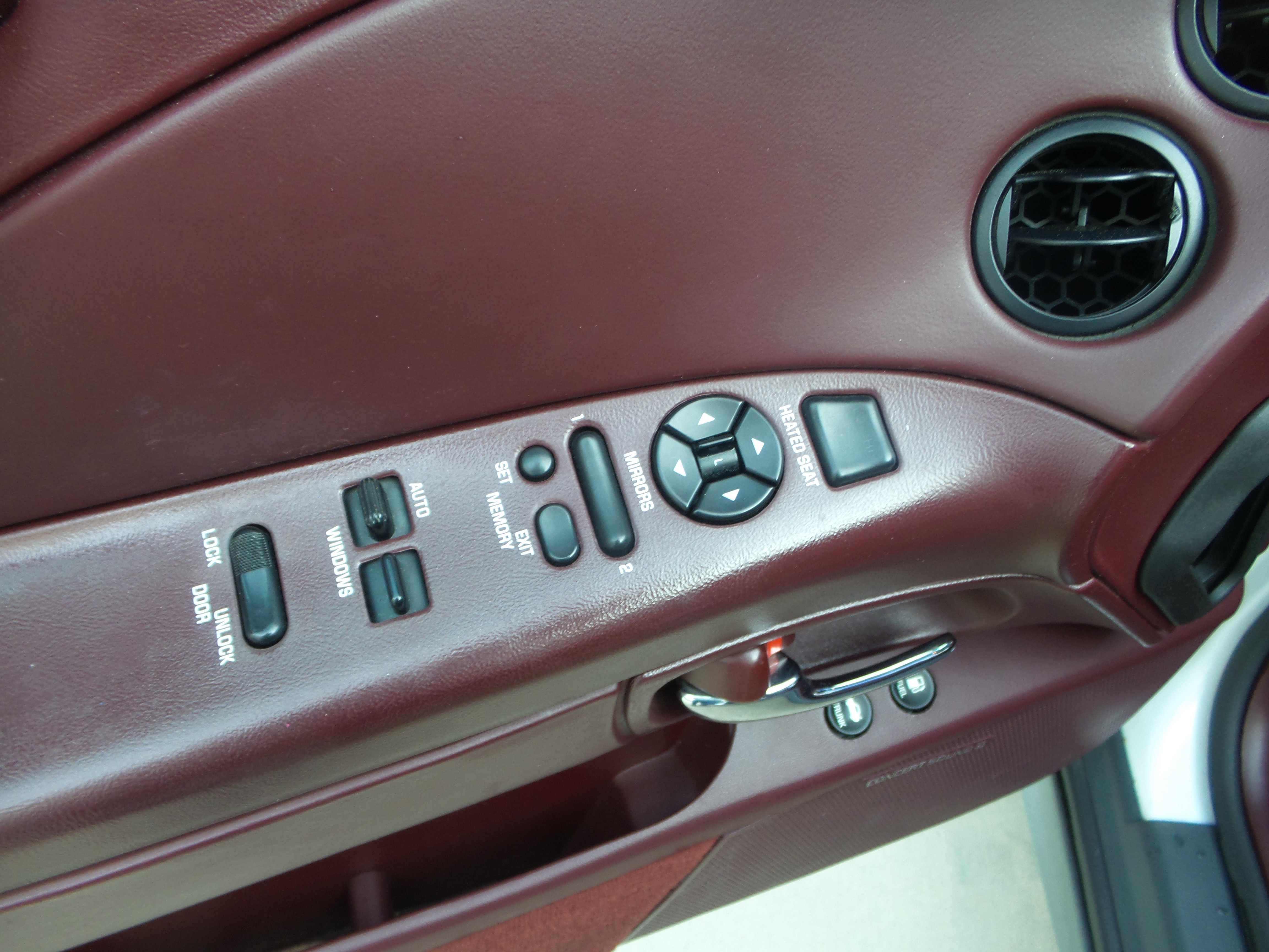 Used 1995 Buick Riviera Coupe FWD image 53