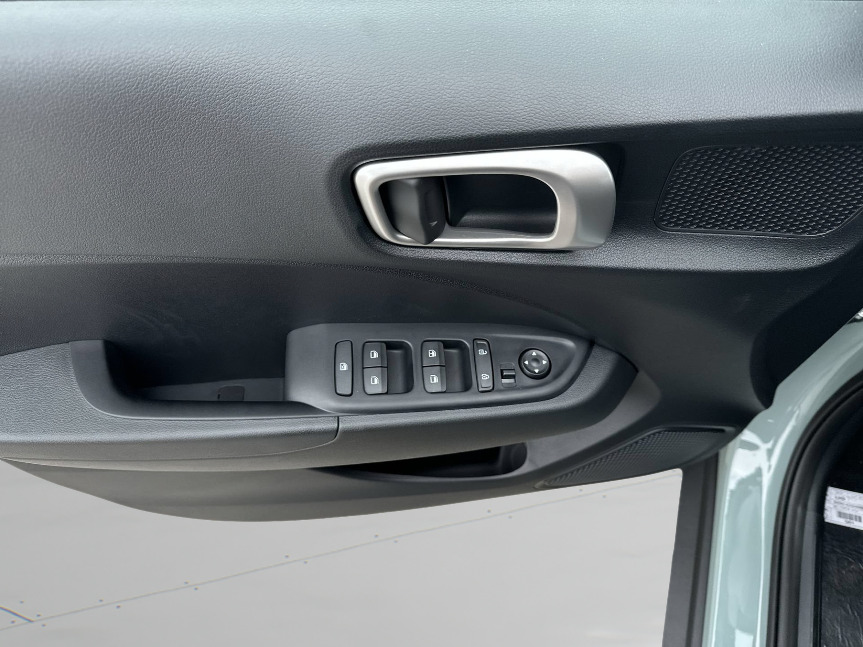 New 2026 Hyundai Venue SE FWD image 15