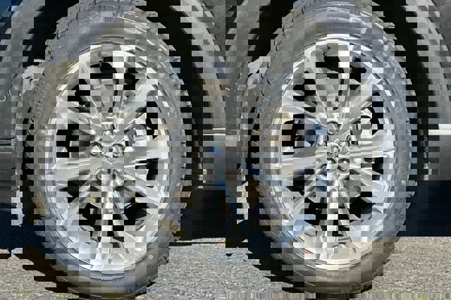 Used 2022 Ford Explorer Platinum w/ Equipment Group 601A image 32