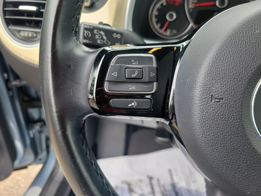 Used 2019 Volkswagen Beetle 2.0T Final Edition SEL FWD image 26