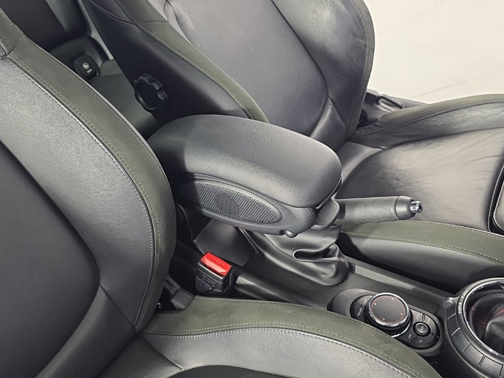 Used 2017 MINI Cooper John Cooper Works FWD image 17