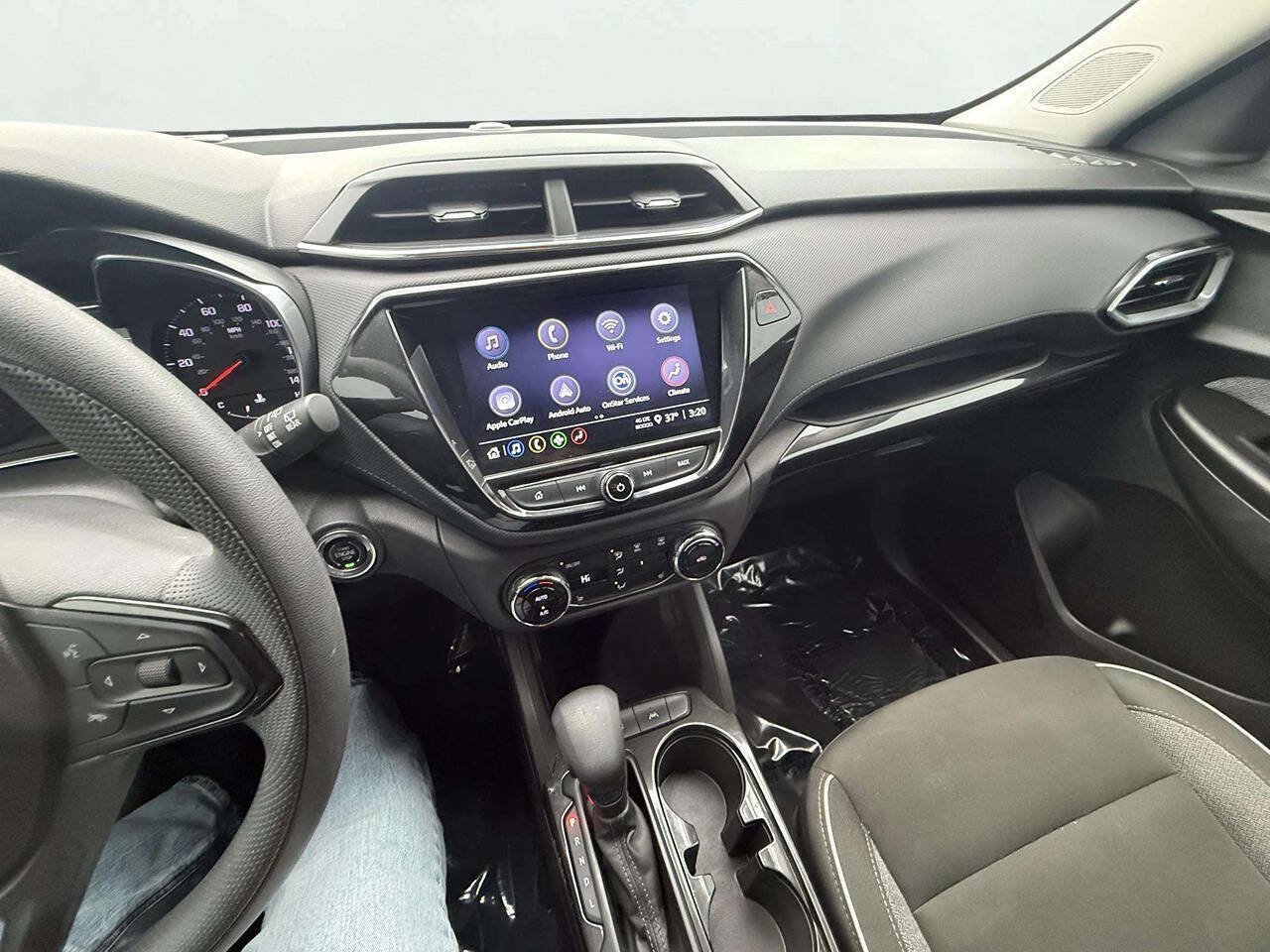 Used 2022 Chevrolet TrailBlazer LT w/ Convenience Package FWD image 18