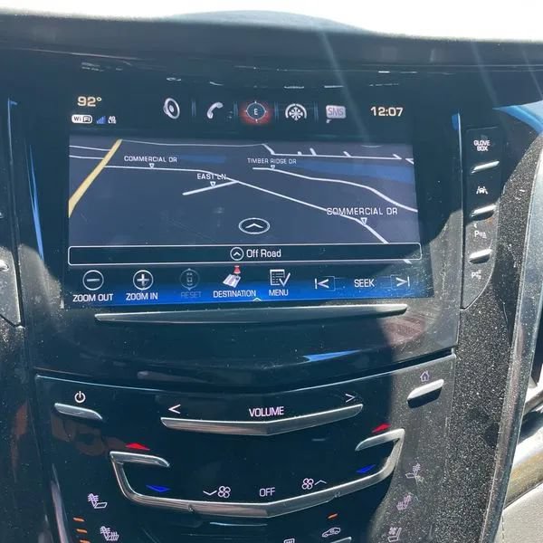 Used 2017 Cadillac Escalade ESV Platinum AWD/4WD image 31