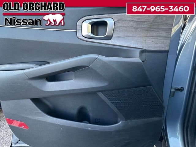 Used 2023 Kia Sorento S image 12