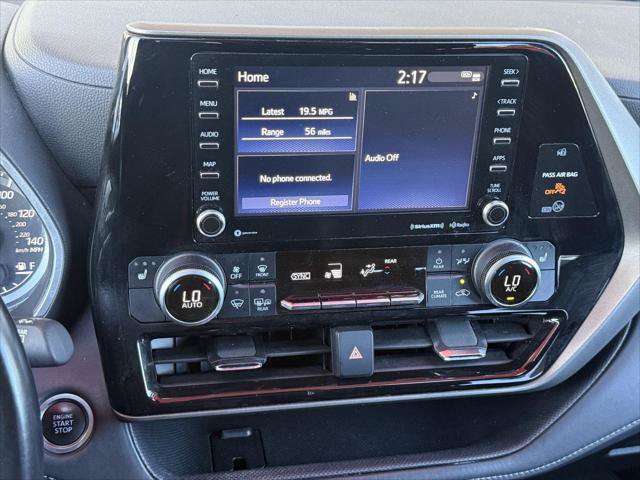 Certified 2021 Toyota Highlander XLE AWD/4WD image 33