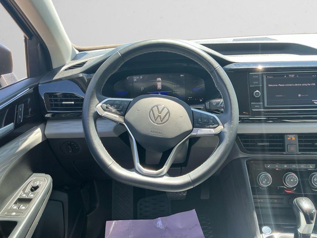 Used 2024 Volkswagen Taos S AWD/4WD image 12