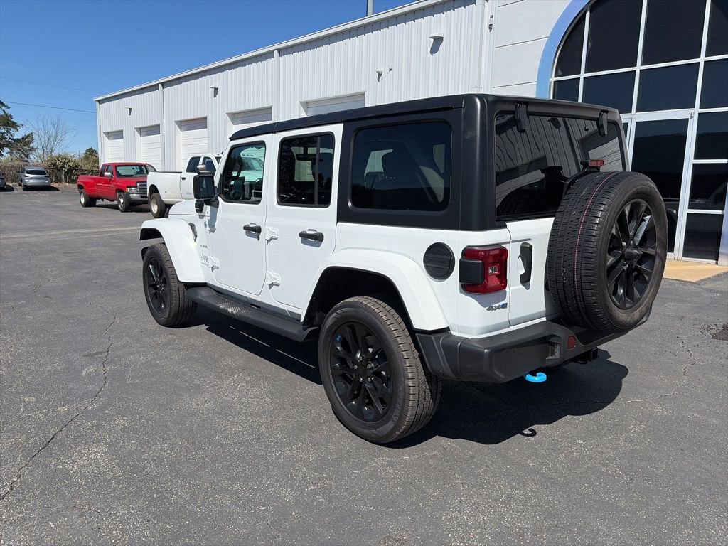 Used 2023 Jeep Wrangler Unlimited Sahara w/ Cold Weather Group image 5
