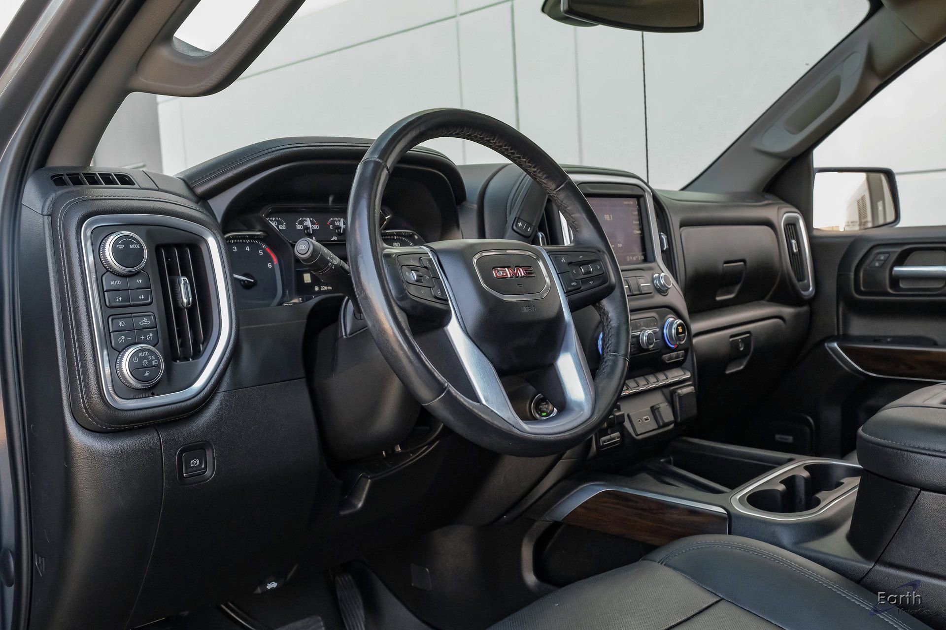 Used 2021 GMC Sierra 1500 SLT w/ SLT Premium Plus Package image 42