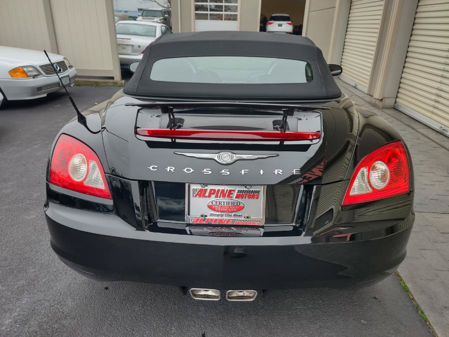 Used 2006 Chrysler Crossfire Limited RWD image 19
