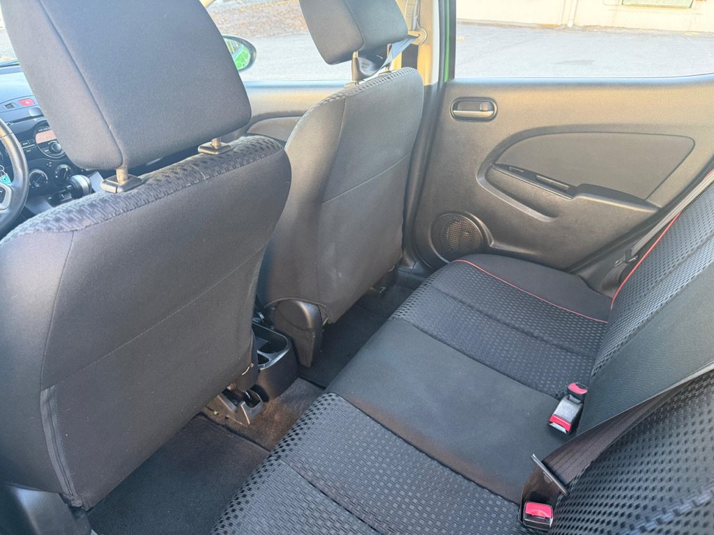 Used 2013 MAZDA MAZDA2 Touring FWD image 11