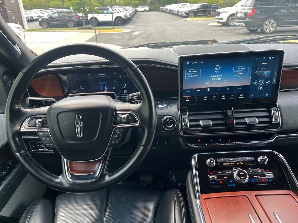 Certified 2023 Lincoln Navigator L Reserve AWD/4WD image 15