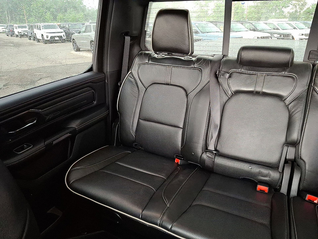 Used 2024 RAM 1500 Limited AWD/4WD image 12