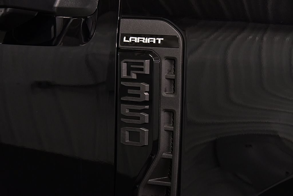 New 2026 Ford F350 Lariat w/ Black Appearance Package AWD/4WD image 10