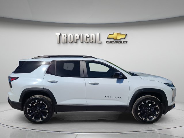 New 2027 Chevrolet Equinox RS FWD image 6
