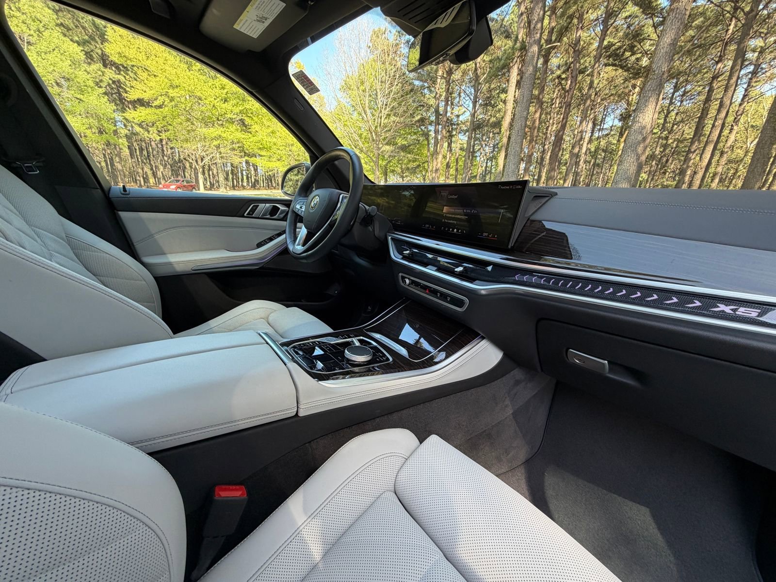 Certified 2024 BMW X5 xDrive50e w/ Premium Package image 19