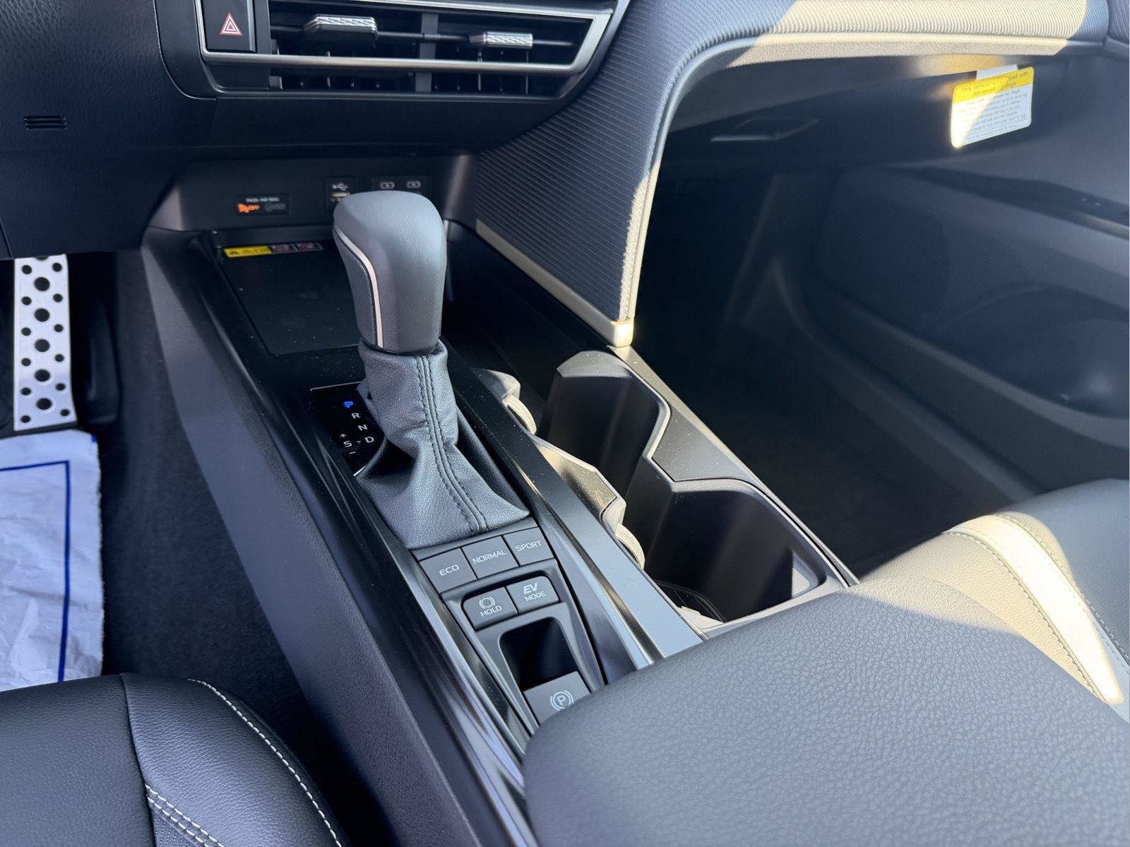 New 2026 Toyota Camry SE FWD image 18
