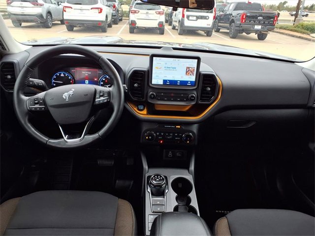 Used 2023 Ford Bronco Sport Badlands image 5