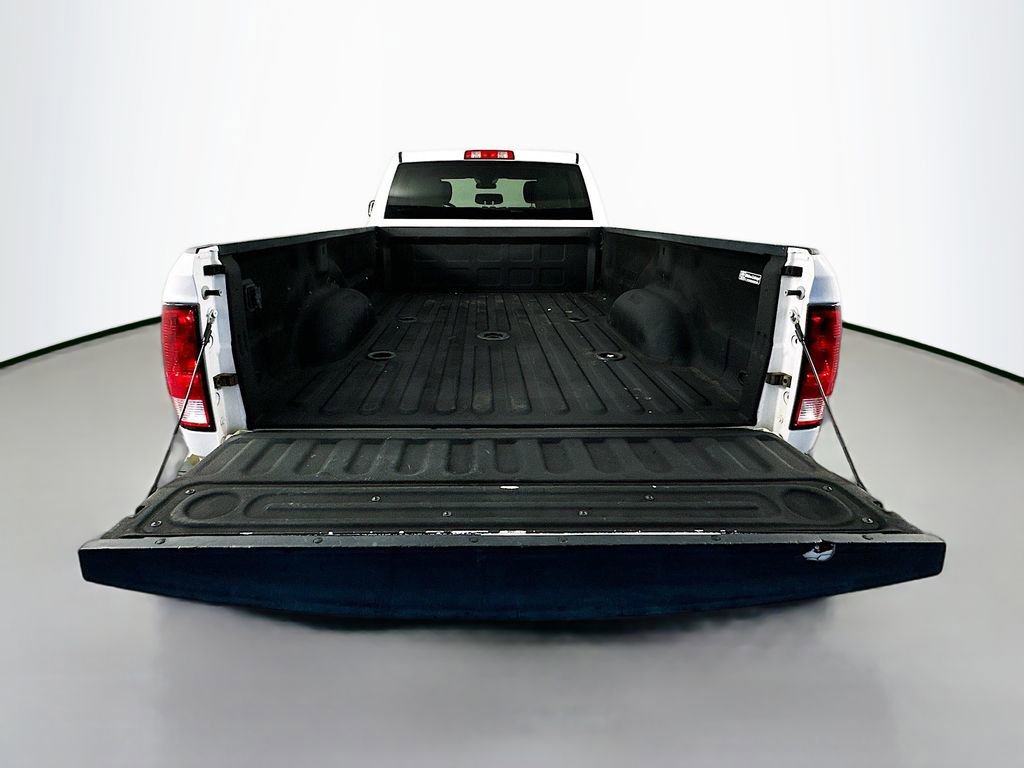 Used 2017 RAM 3500 Tradesman w/ Chrome Appearance Group AWD/4WD image 28