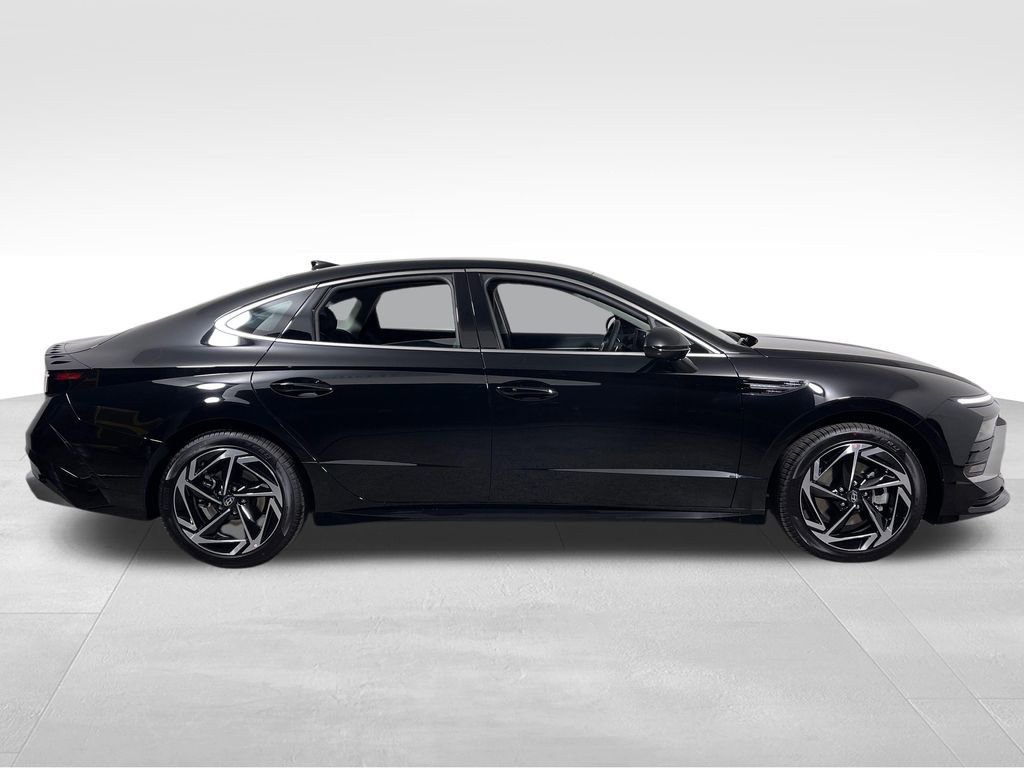 New 2026 Hyundai Sonata SEL FWD image 6