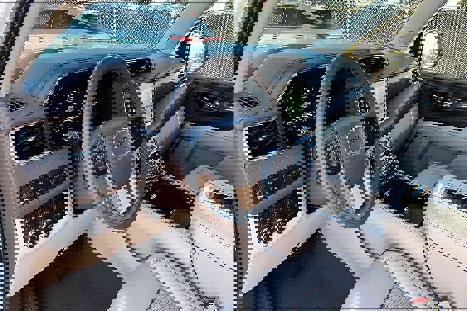 Used 2023 GMC Yukon Denali w/ Max Trailering Package image 16