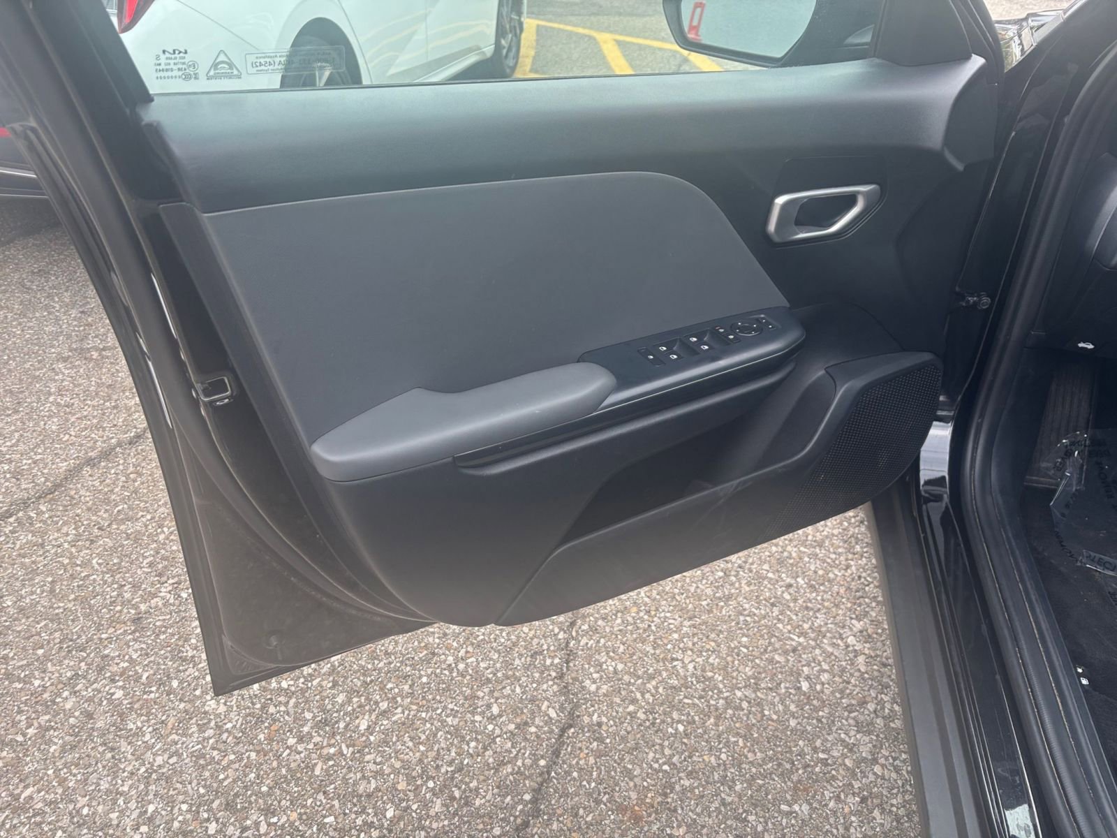 Used 2025 Kia K4 FWD image 18