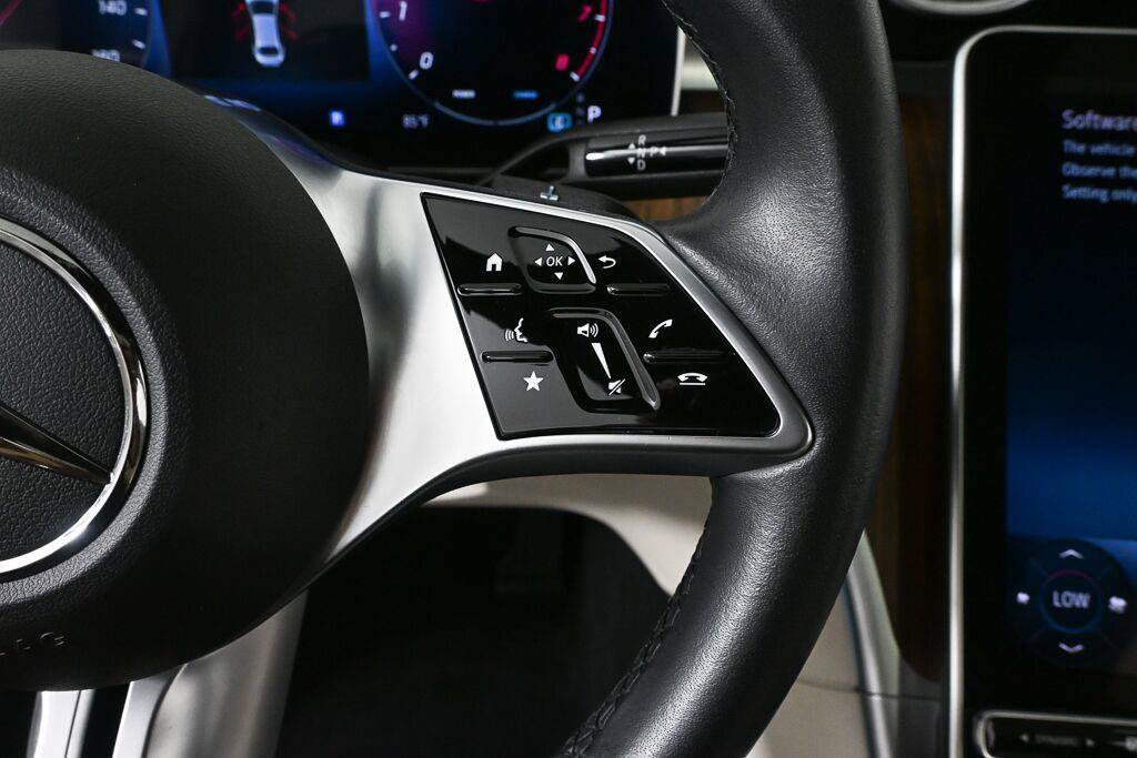 Used 2023 Mercedes-Benz C 300 Sedan image 11
