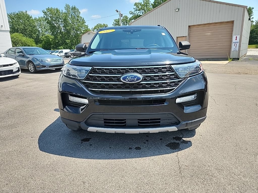 Used 2022 Ford Explorer XLT AWD/4WD image 12