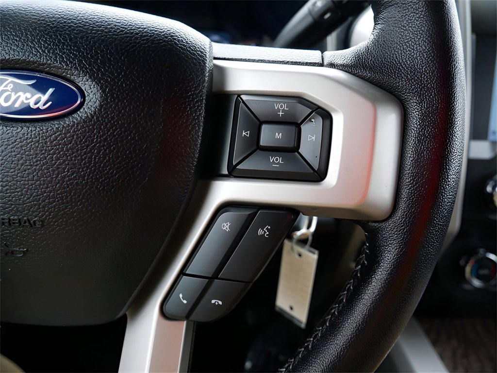 Used 2019 Ford F350 Lariat w/ Chrome Package image 19