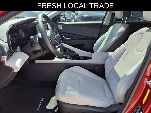 Used 2023 Hyundai Elantra Limited w/ Cargo Package FWD image 18