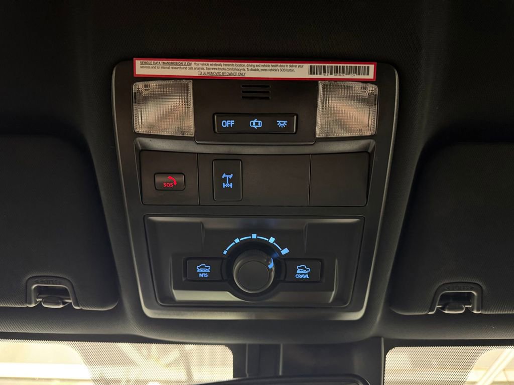 Used 2023 Toyota Tacoma TRD Off-Road w/ Technology Package AWD/4WD image 16