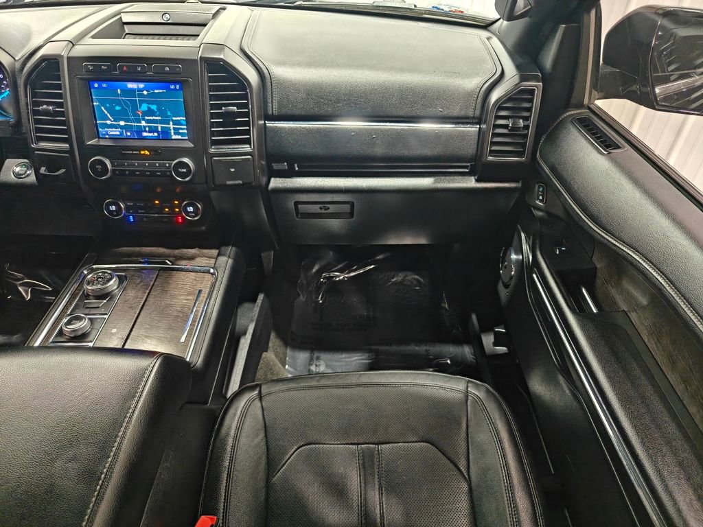 Used 2020 Ford Expedition Limited image 29