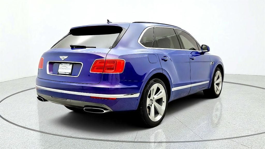Used 2018 Bentley Bentayga AWD/4WD image 5